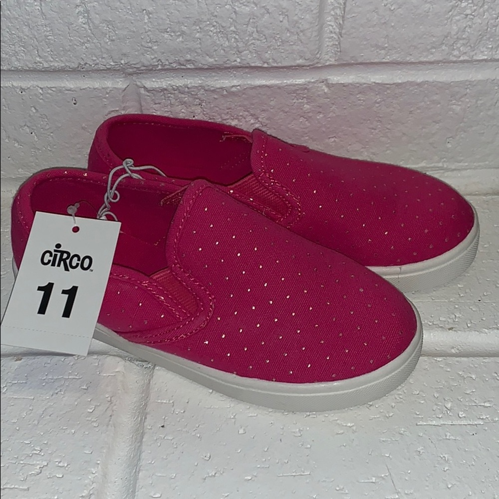 Circo Slip On Sneakers